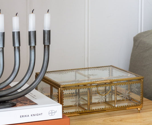 The Perfect Showcase: Unveiling the Elegance of a Glass Box Jewelry Organizer