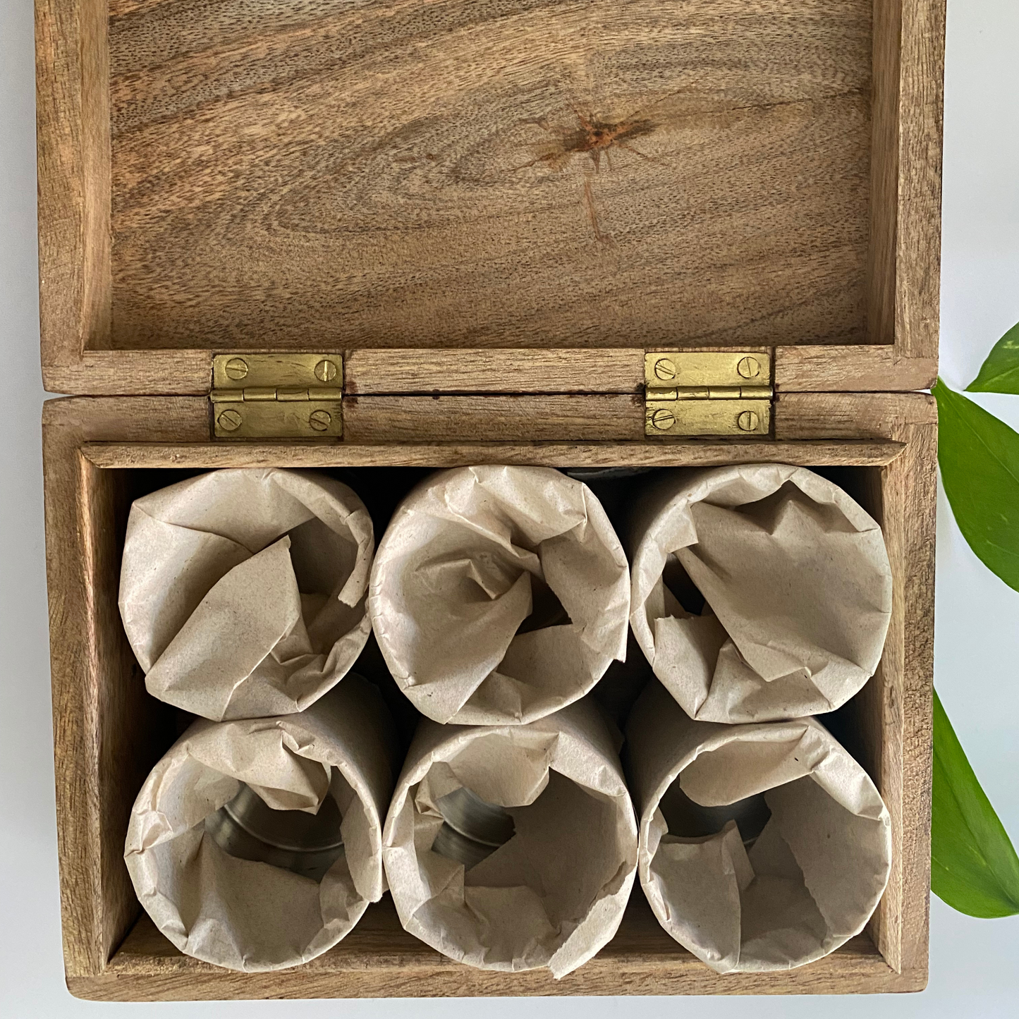 World Map Wooden Spice Box - Engraved, 6 Stainless Steel Bowls, Rectangle - Aksa