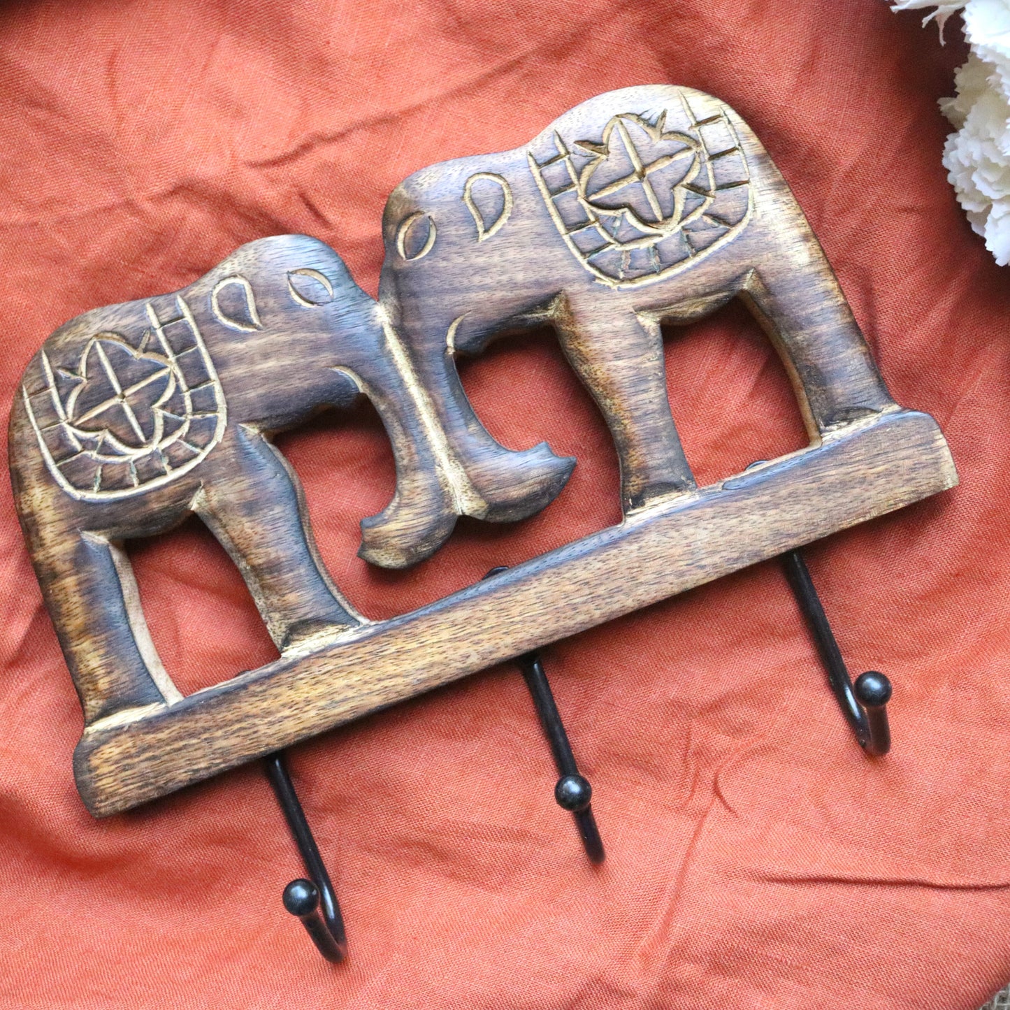 Hand-carved Elephant Hook - 3 Black Metal Hanger, Wall Mounted, Mango Wood - Aksa Home Decor