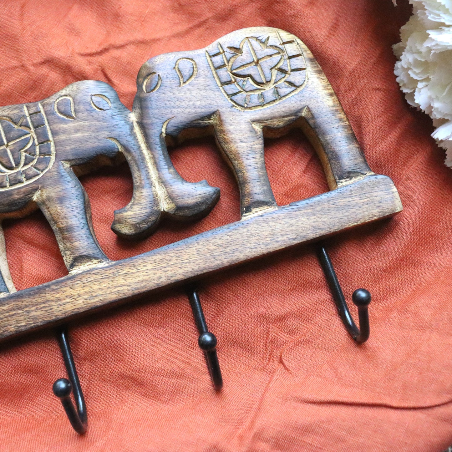 Hand-carved Elephant Hook - 3 Black Metal Hanger, Wall Mounted, Mango Wood - Aksa Home Decor