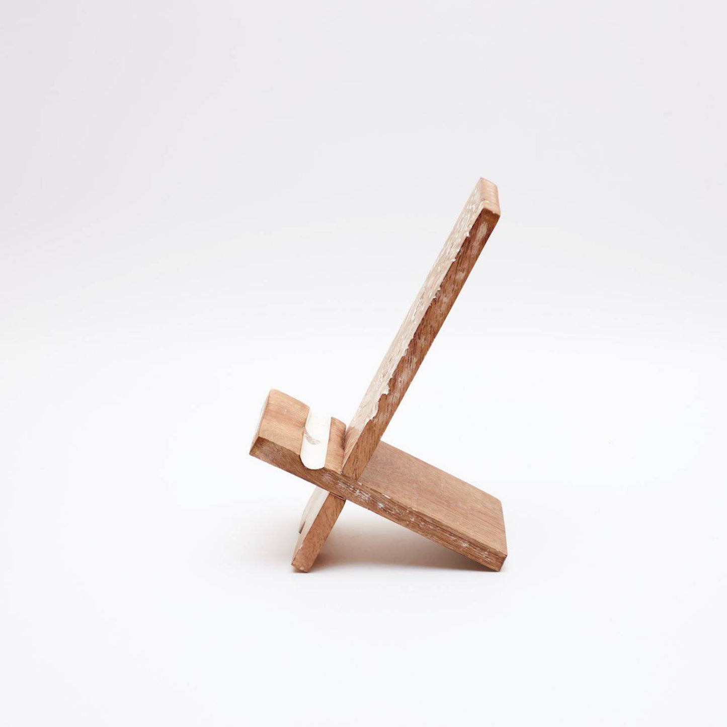 Mandala Smart Phone Dock Stand - Whitewashed, 21 cm - Aksa