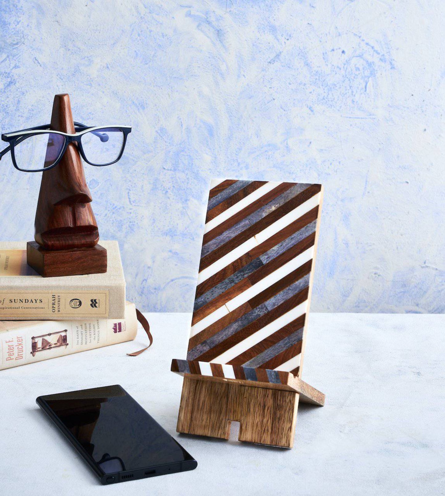 Nandi Smart Phone Dock - Grey, White and Brown - Aksa