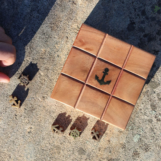 The Perfect Gift for the Traveling Game Enthusiast: Tic Tac Toe Wooden Game Box