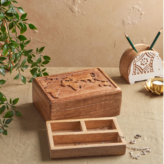 A Beautiful "Worldly" Joy - Story of our Engraved World Map Jewellery Box
