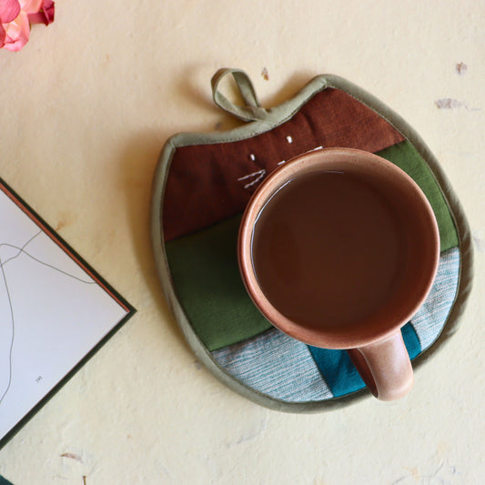 Rustic Two-Tone Coffee Mug - Earthy Brown & Carved Terracotta