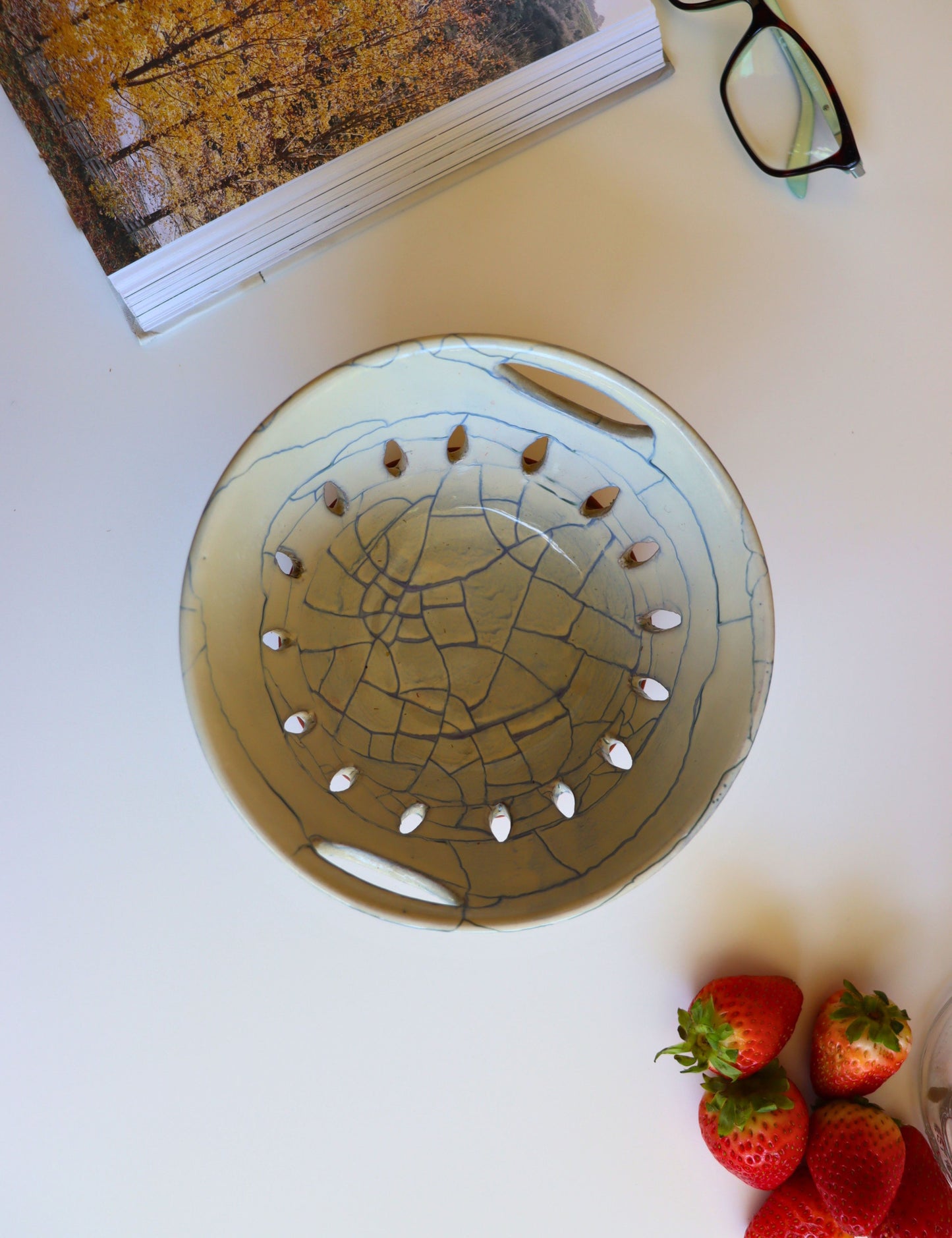 Handcrafted Ceramic Berry Bowl with Terracotta Tray – Blue Crackle Glaze - Aksa Home Decor 