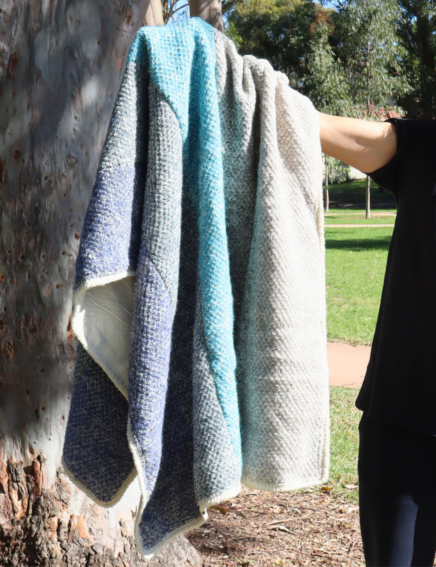 Striped Wool Throw Blanket - Hand-knit - Aksa Home Decor 