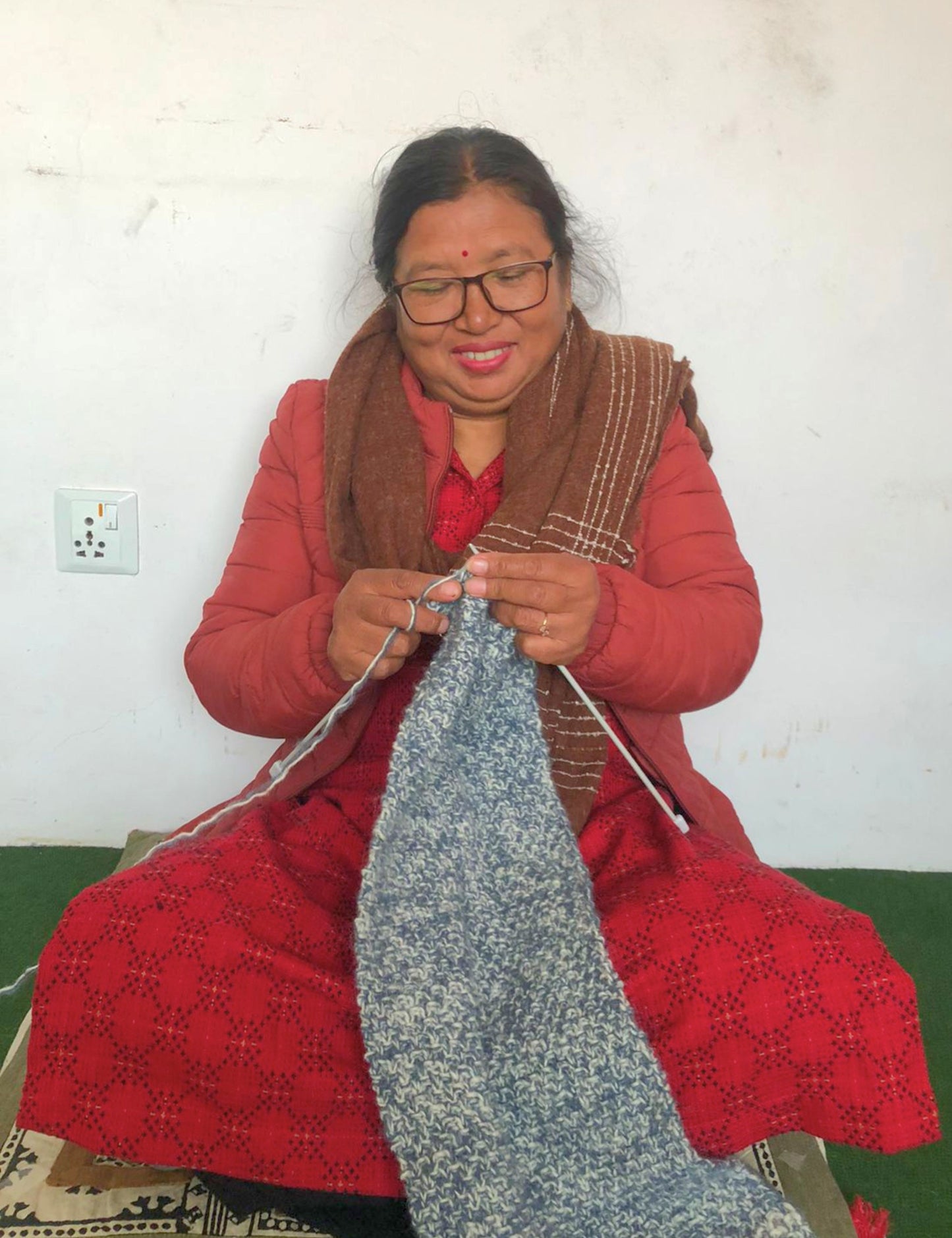Striped Wool Throw Blanket - Hand-knit - Aksa Home Decor 