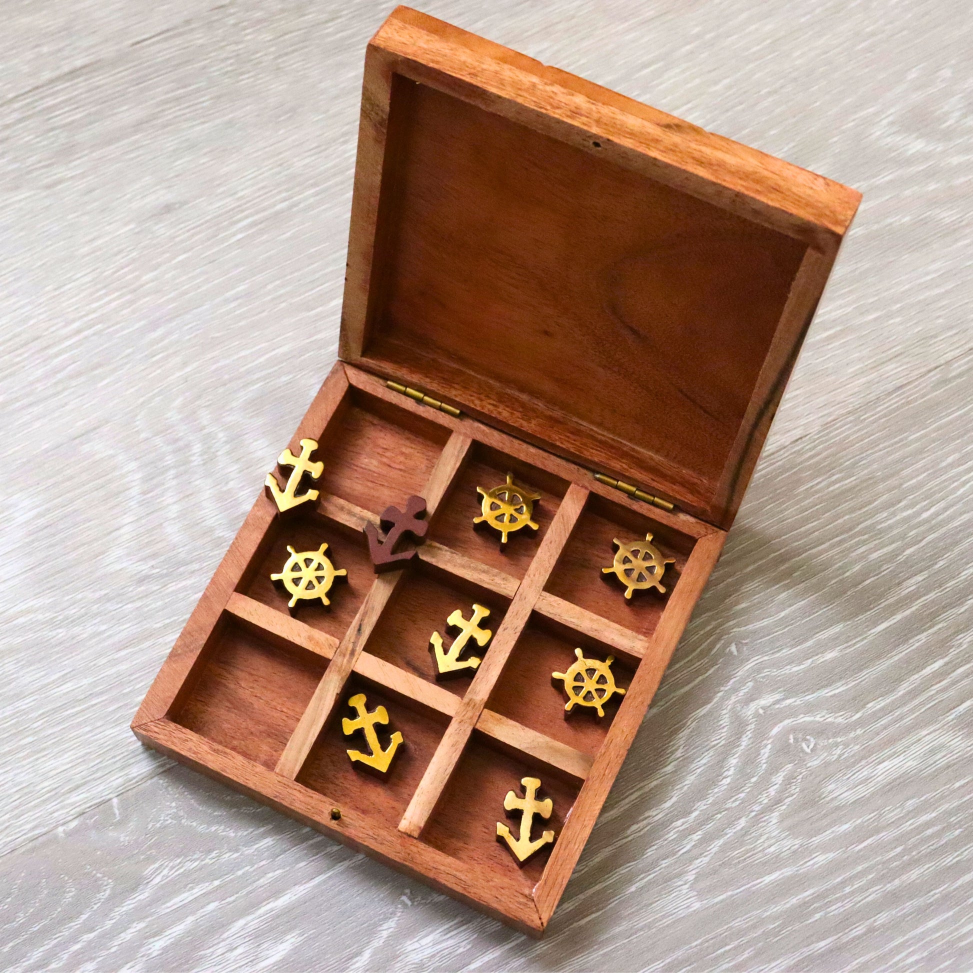 Tic Tac Toe Travel Wooden Game Box, Sea Marine Theme, Nautical Beach Decor - Aksa Home Decor 