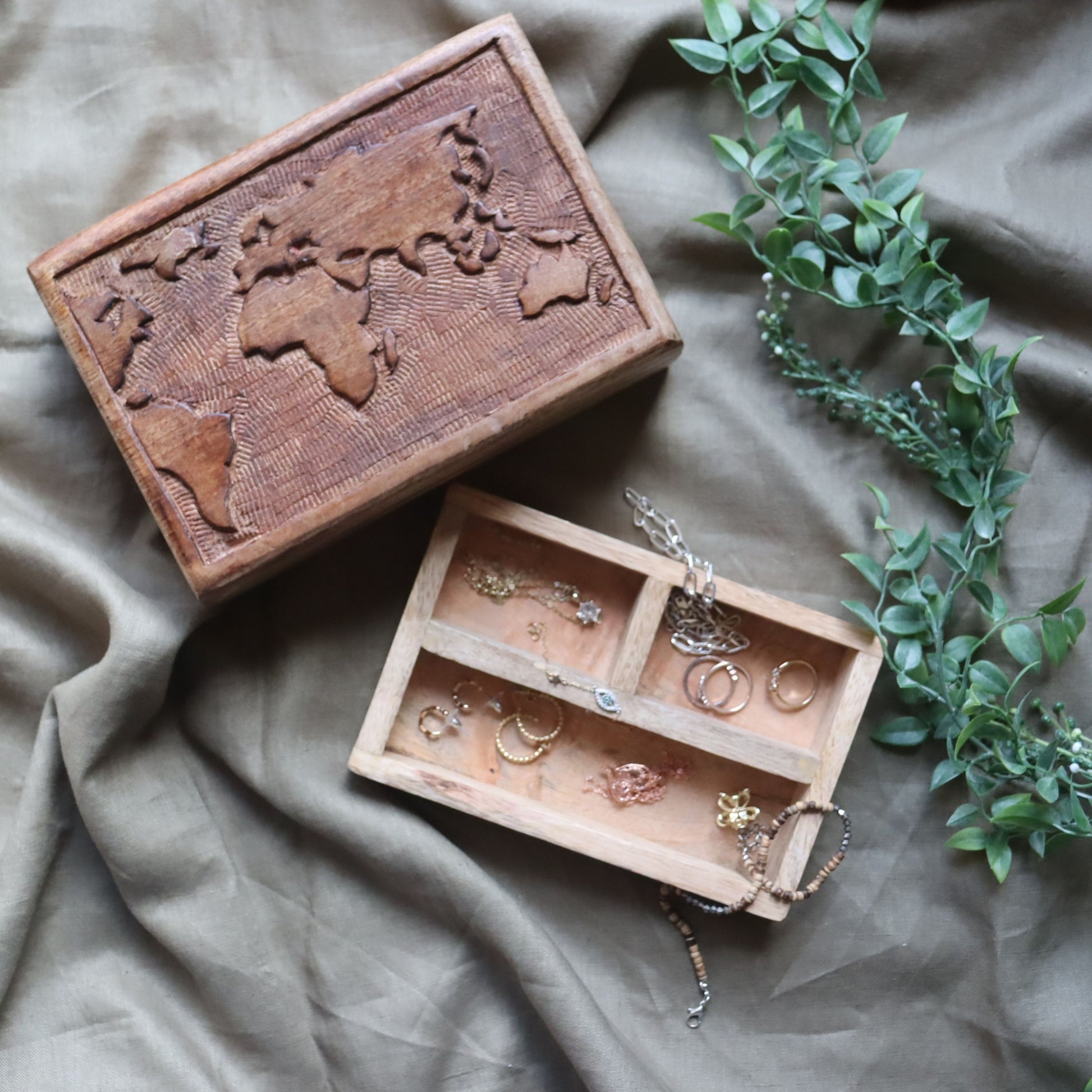 World Map Keepsake Jewellery Box - Wood, Engraved, Rectangle - Aksa Home Decor 