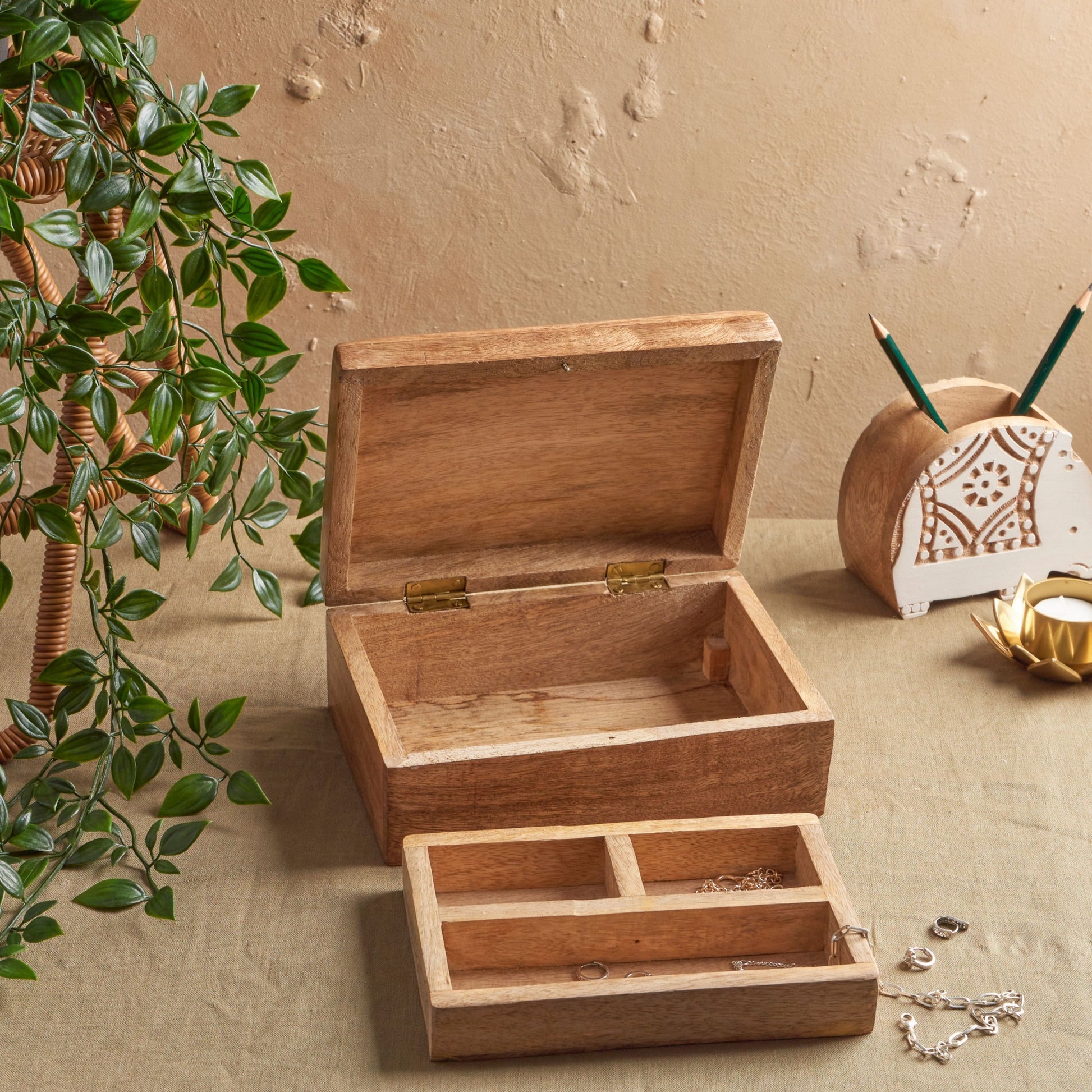 World Map Keepsake Jewellery Box Wood, Engraved, Rectangle