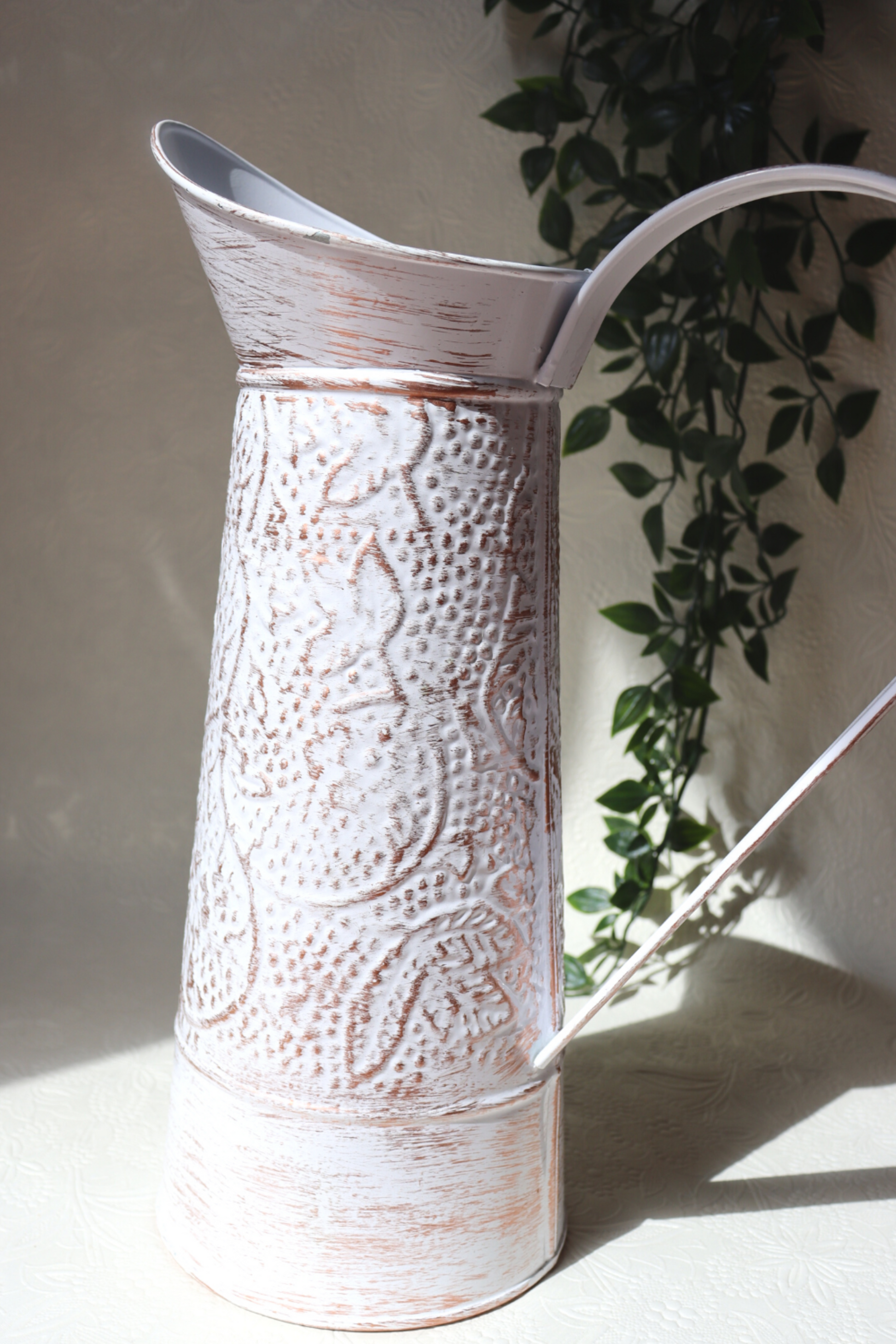 White Watering Metal Can/Jug - Copper finish, 32.5 cm, 3 Litres, Plant Lover Gift - Aksa Home Decor 